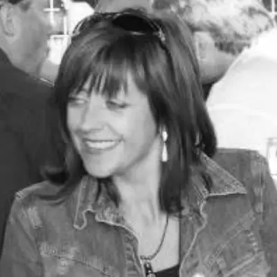 Monique Van Laar profile photo